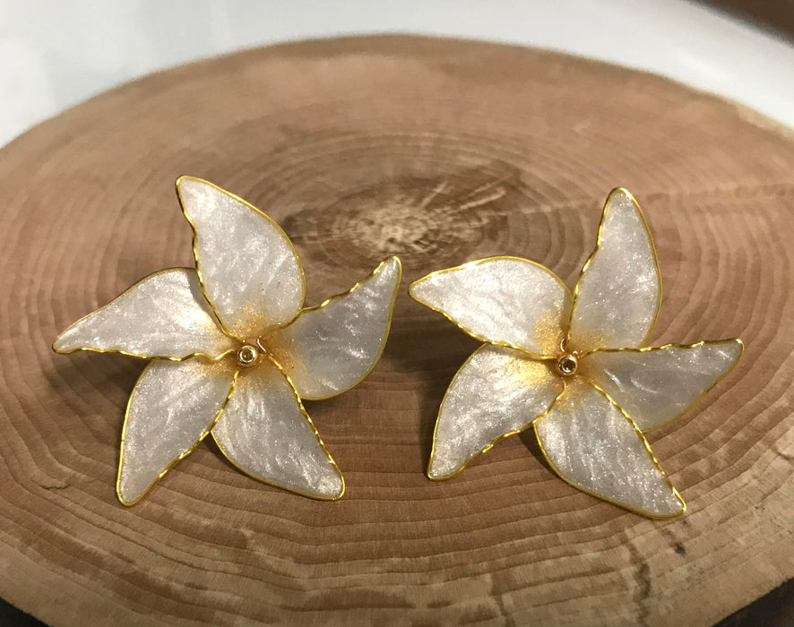 Handmade Sampaguita Flower Stud Earrings: Philippine Pearl Jewelry