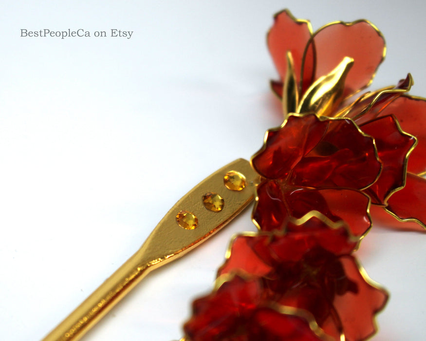Red Resin Flower Hair Stick: Gold Kanzashi Hairpin